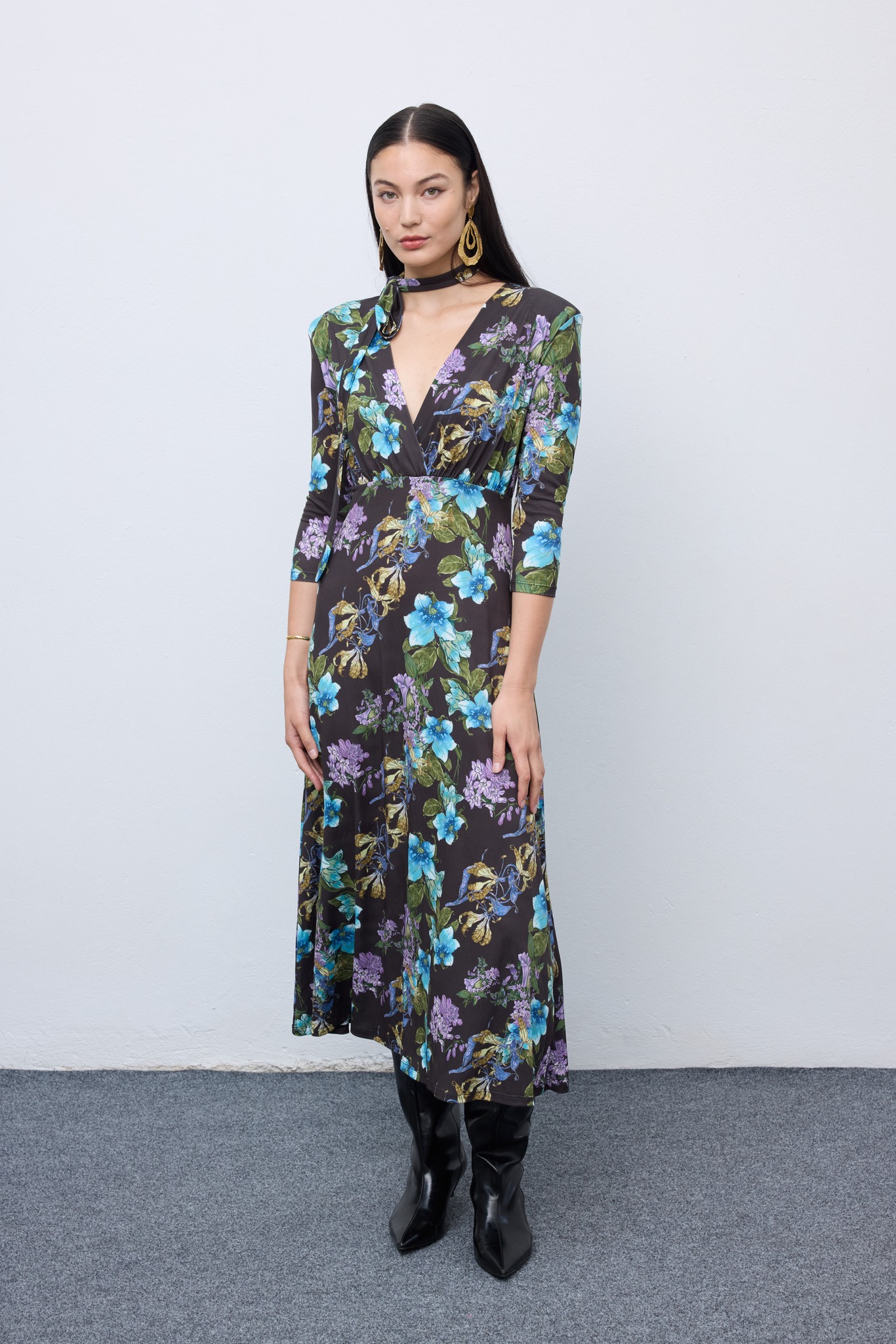 Mocha Blossom Zersei Midi Dress - Image 2